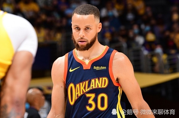 开云体育官网-利物浦带队取胜！，莎拉波娃重要时刻重返赛场赢得满堂喝彩-开云体育官网